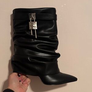 listing-status-banner